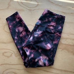 Old Navy Black and Pink Tie-Dye Leggings